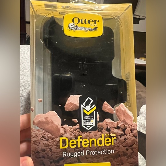Otter Box Defender for iphone 7 Plus - Picture 2 of 2